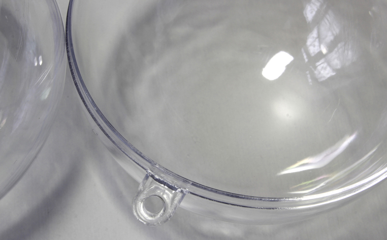 PLASTOVÁ KOULE pr. 8,5 cm